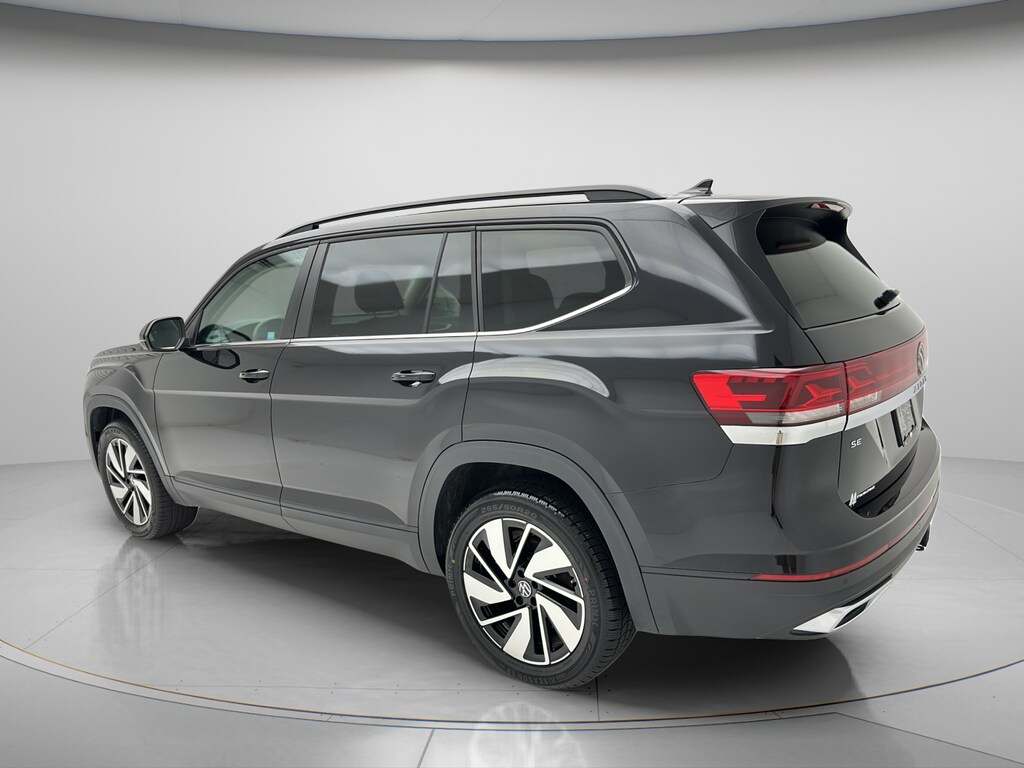Used 2025 Volkswagen Atlas 2.0T SE w/Technology SUV
