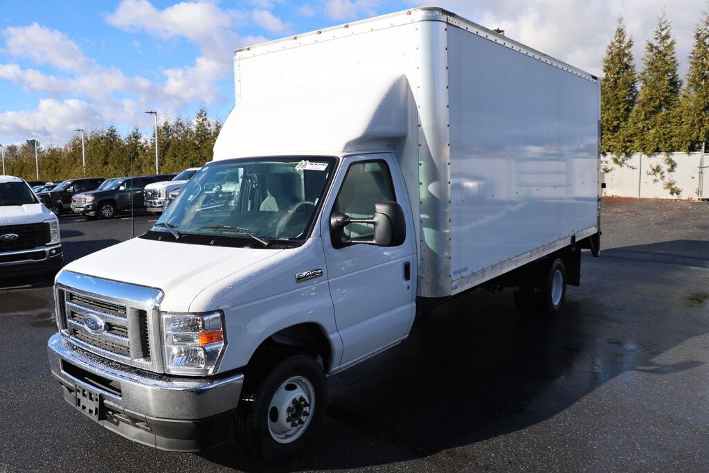 New 2025 Ford E-450SD Base Cab/Chassis