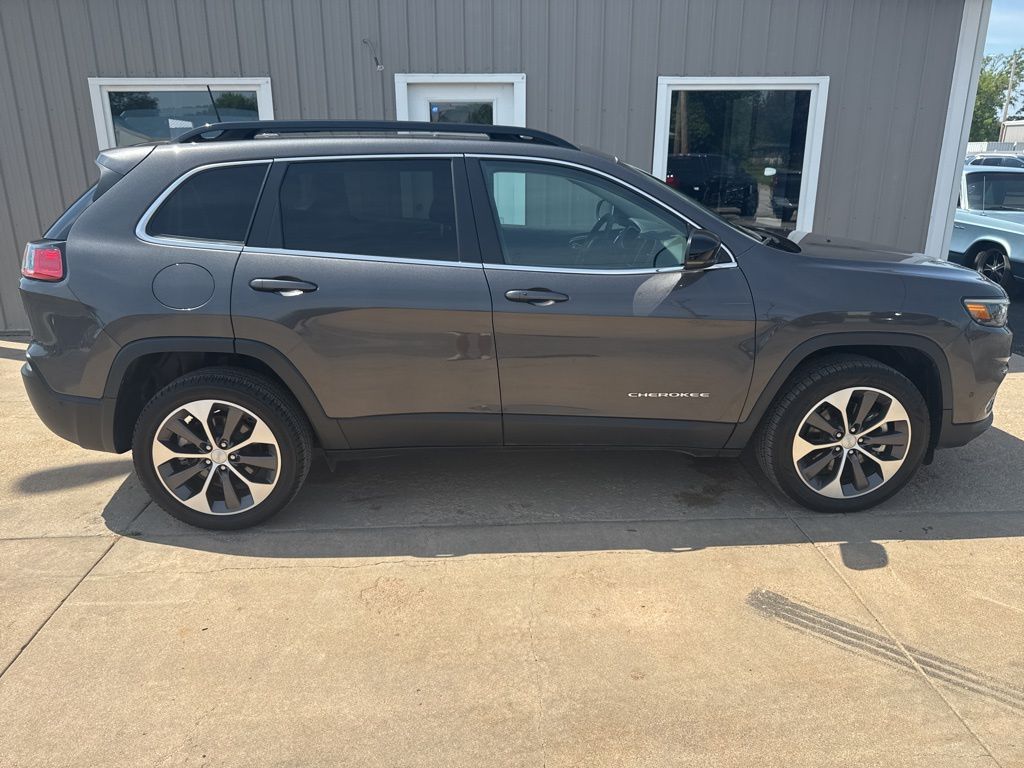 Certified 2022 Jeep Cherokee Limited with VIN 1C4PJMDX8ND500742 for sale in Beatrice, NE
