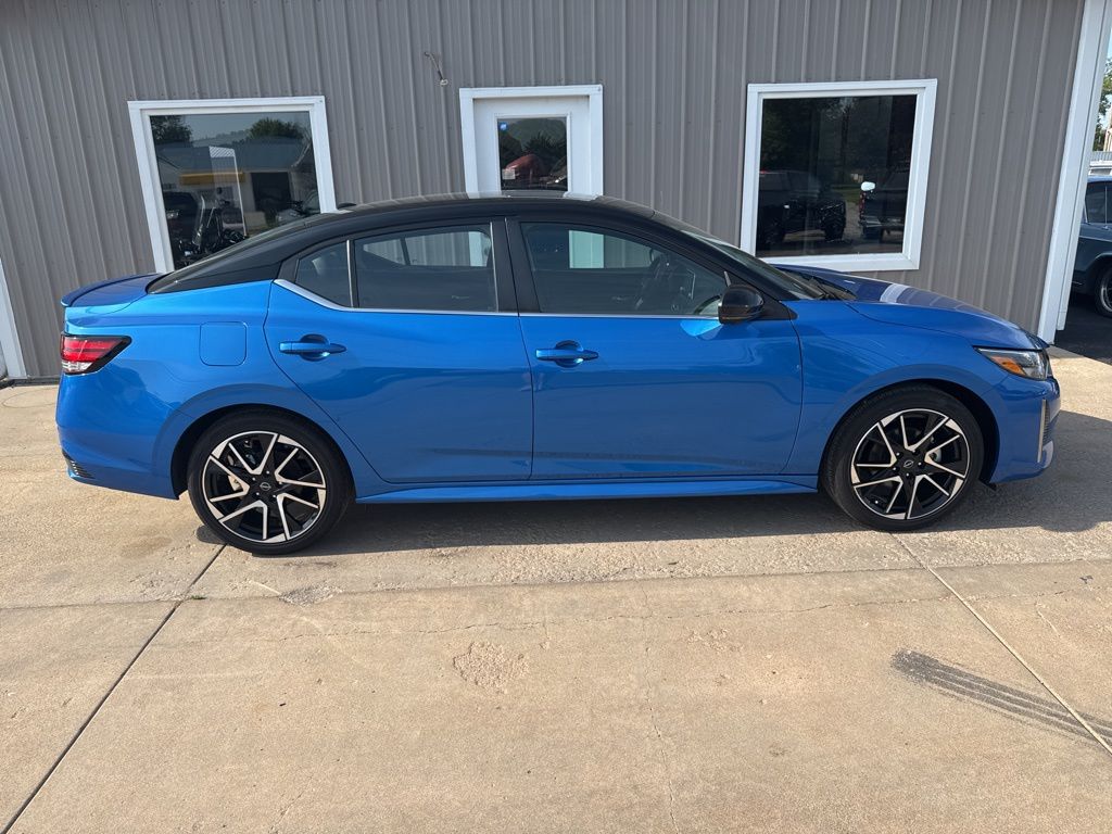 Used 2025 Nissan Sentra SR with VIN 3N1AB8DV9SY267183 for sale in Beatrice, NE