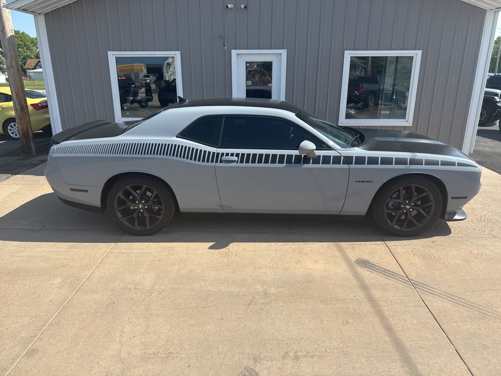 Used 2022 Dodge Challenger R/T with VIN 2C3CDZBTXNH238104 for sale in Beatrice, NE