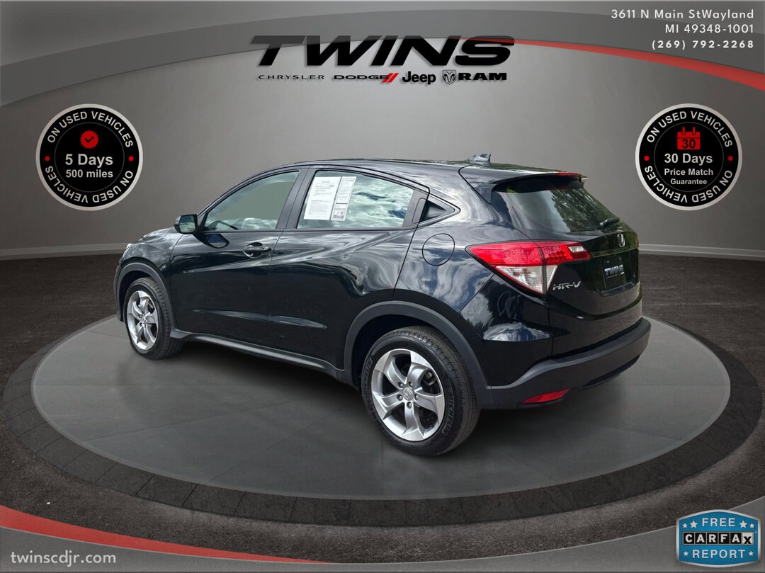 2022 Honda HR-V LX photo 2