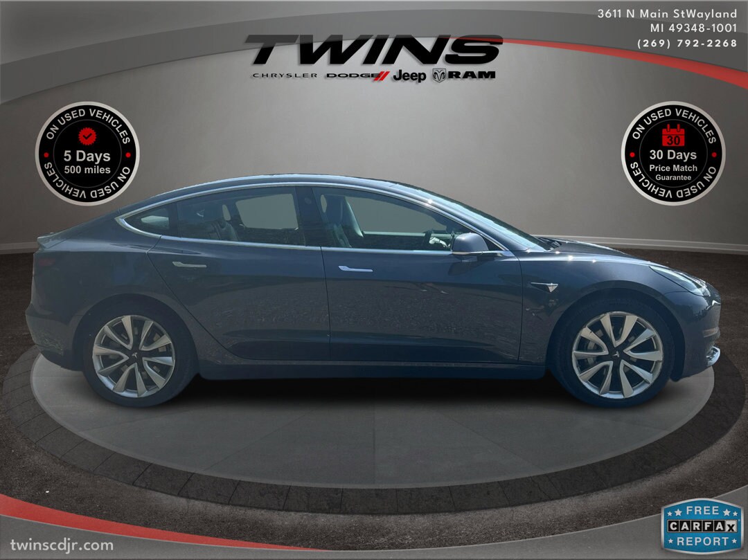 2018 Tesla Model 3 Performance photo 2