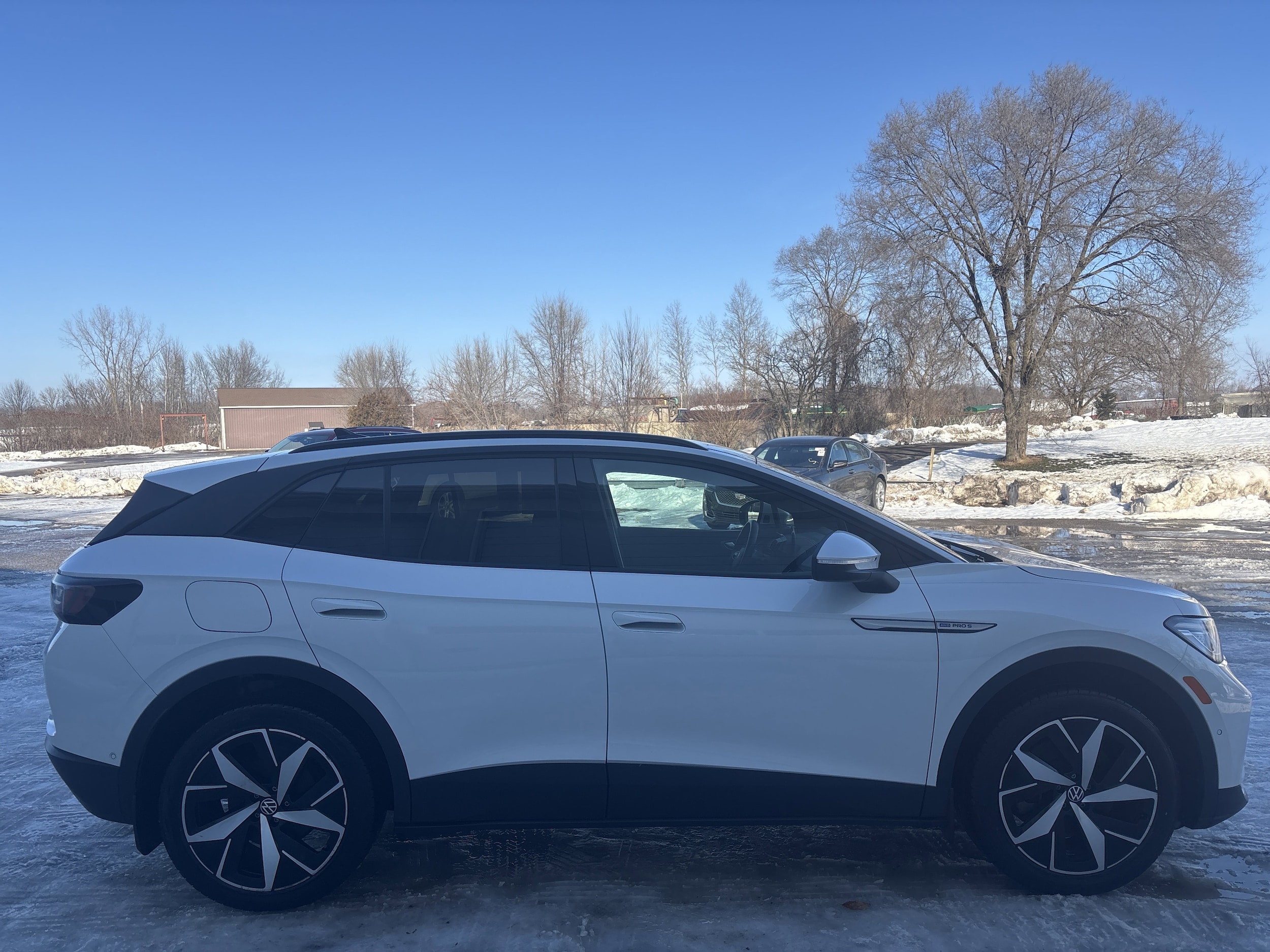 Used 2023 Volkswagen ID.4 PRO S with VIN 1V2WNPE82PC049663 for sale in Wayland, MI