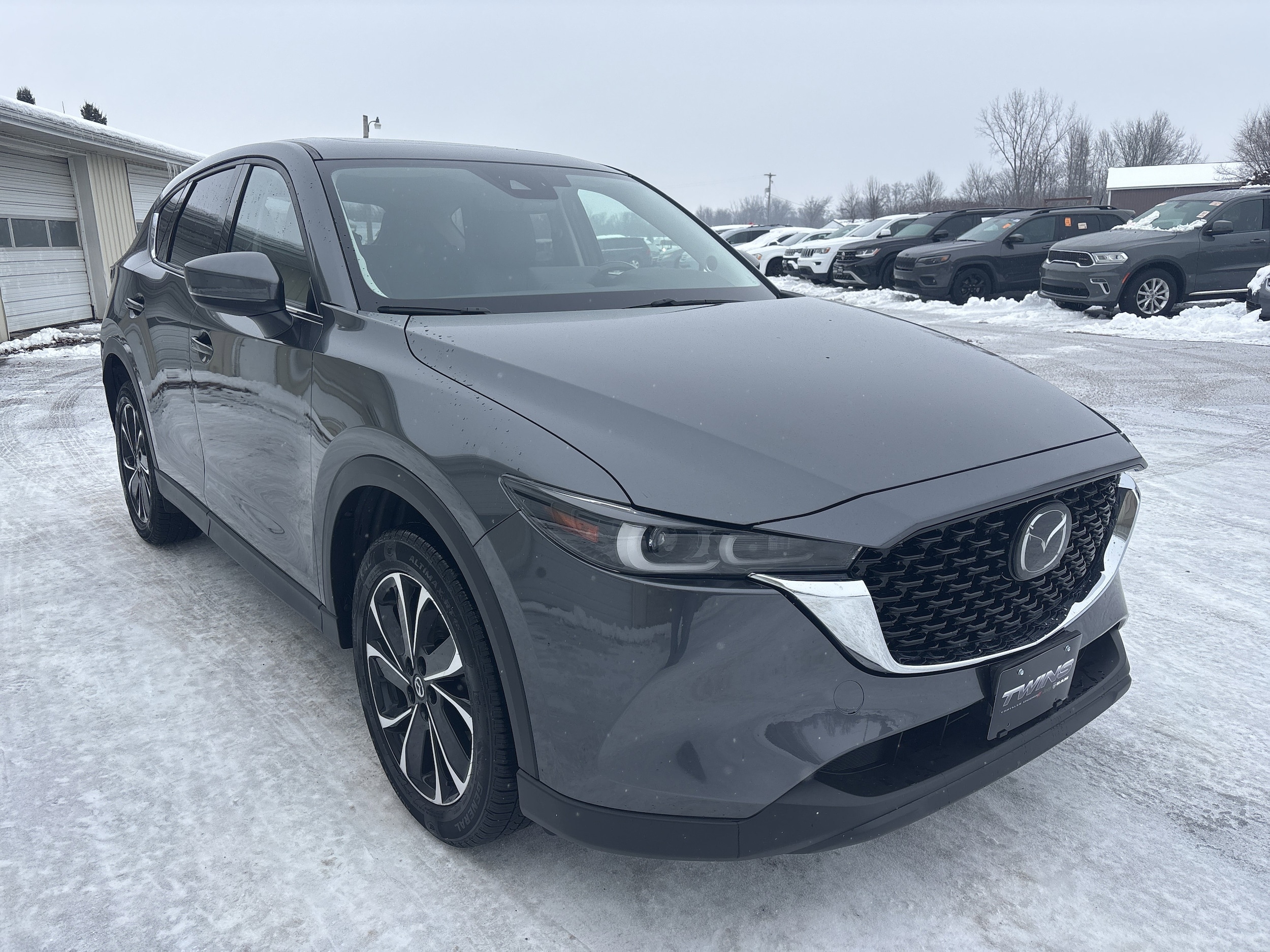 2023 Mazda CX-5 S Premium package's photo