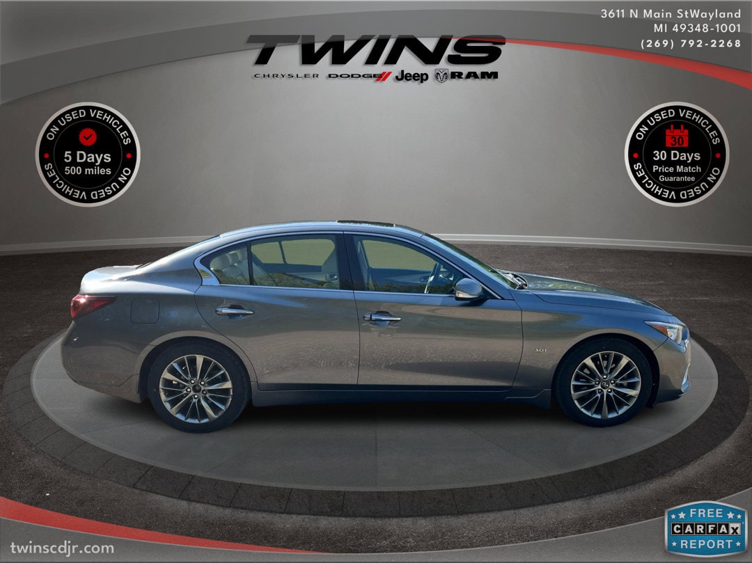 2019 Infiniti Q50 3.0t LUXE AWD photo 2