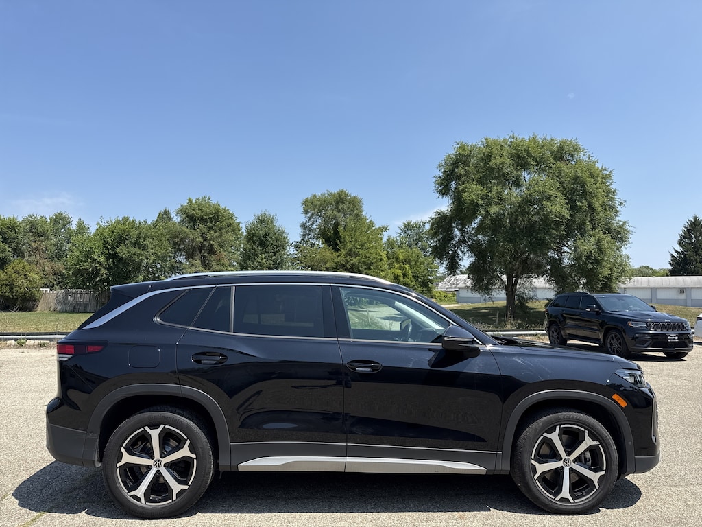 Used 2026 Volkswagen Tiguan SE SE 4MOTION