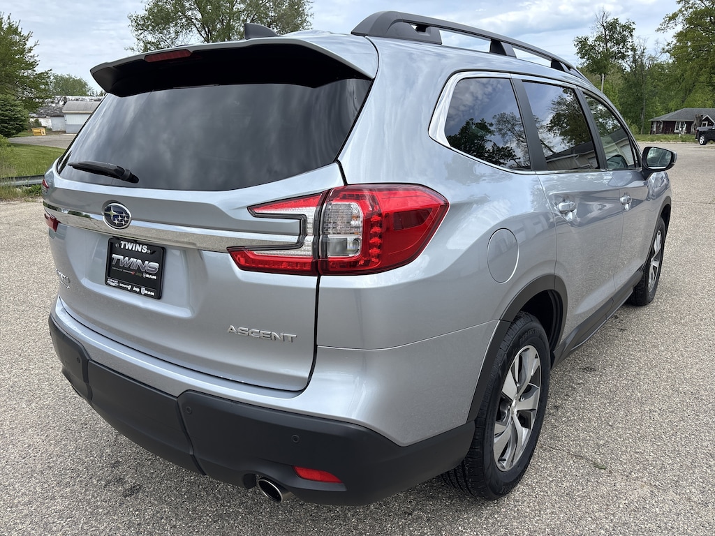 Used 2025 Subaru Ascent Premium Premium 7-Passenger
