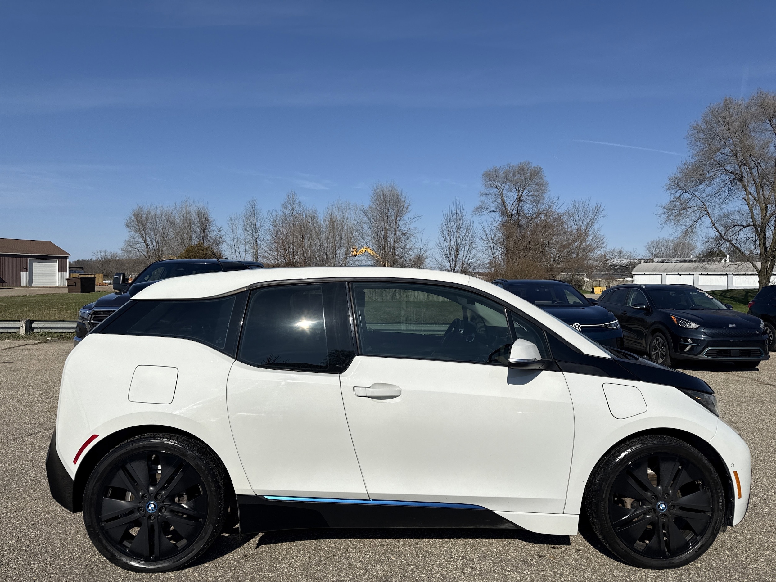 Used 2014 BMW i3 Base with VIN WBY1Z4C58EV273799 for sale in Wayland, MI
