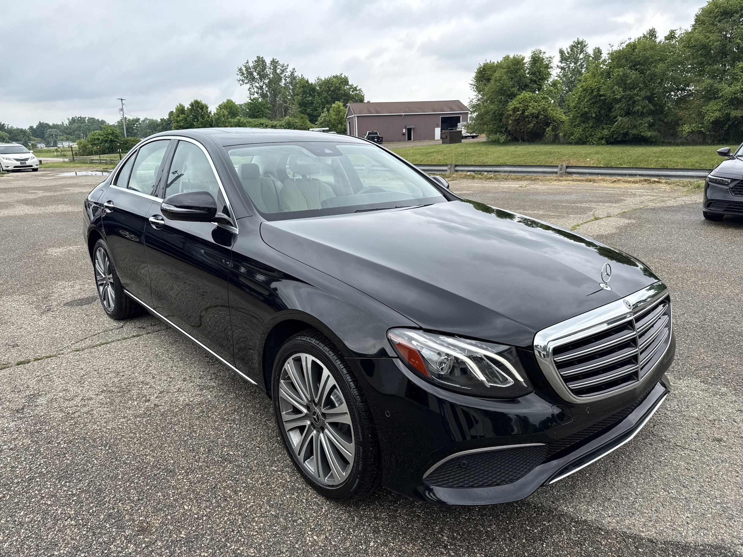 2018 Mercedes-Benz E-Class E300 4MATIC's photo