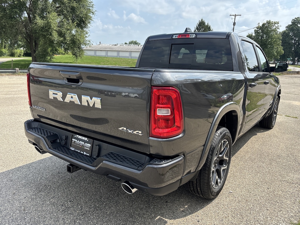 New 2027 Ram 1500 LARAMIE CREW CAB 4X4 5'7 BOX Pickup