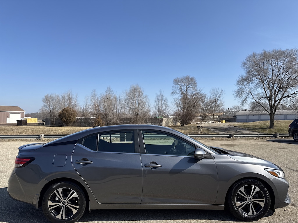 Used 2020 Nissan Sentra SV SV CVT