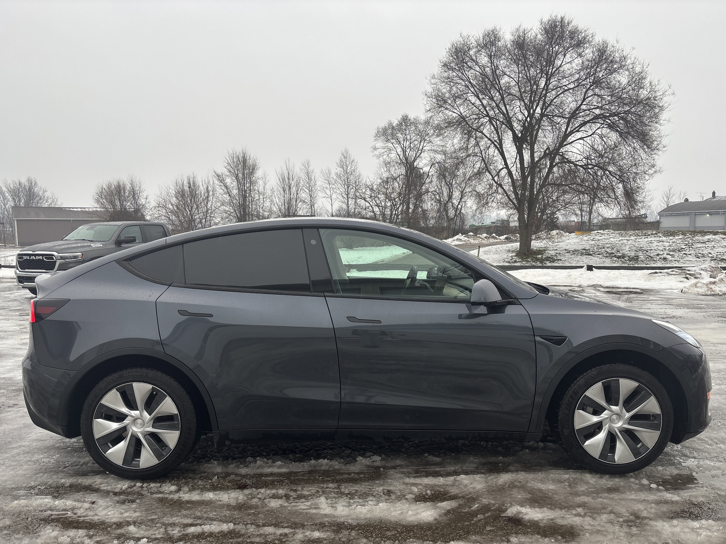Used 2021 Tesla Model Y Standard Range with VIN 5YJYGDED6MF109393 for sale in Wayland, MI