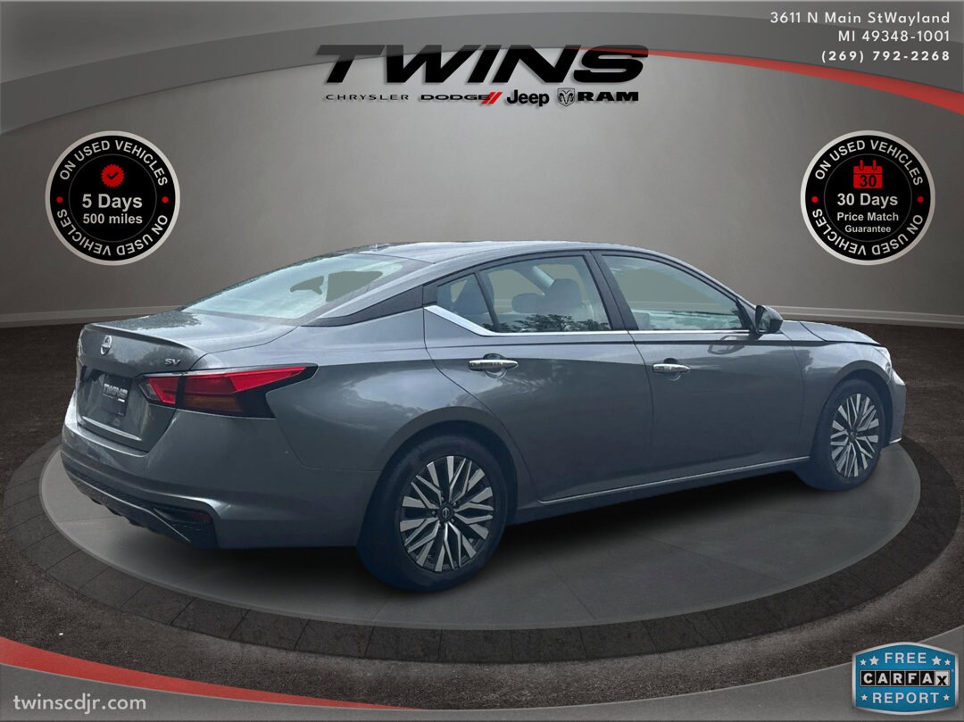2024 Nissan Altima 2.5 SV photo 3