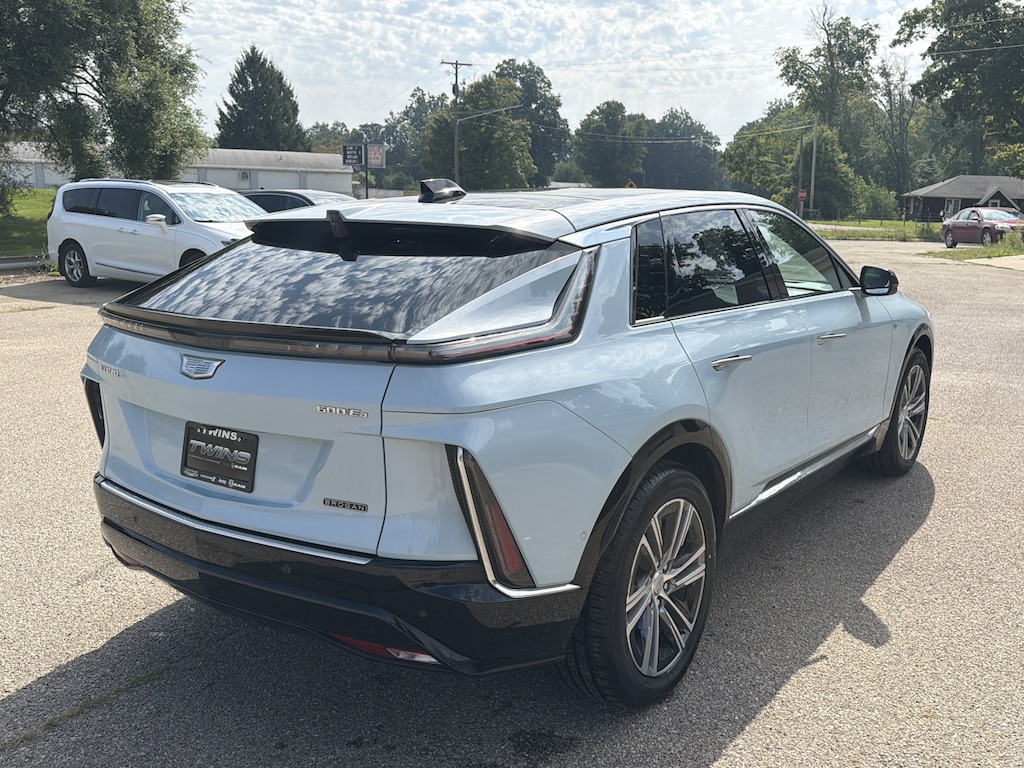 Used 2024 Cadillac Lyriq Luxury Luxury w/1SD