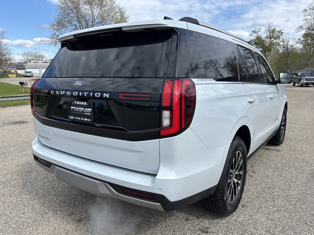 Used 2025 Ford Expedition Platinum Platinum 4x4