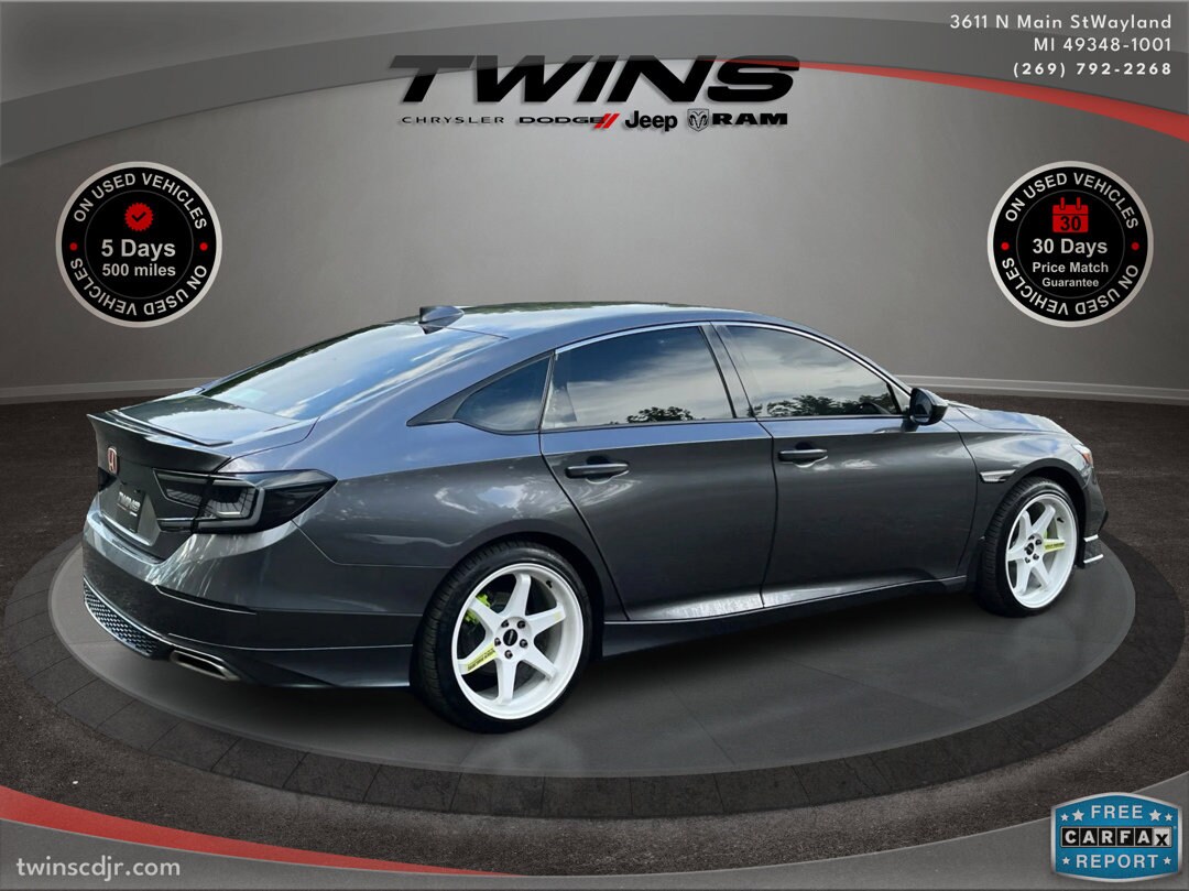 2019 Honda Accord Sport 2.0T photo 3