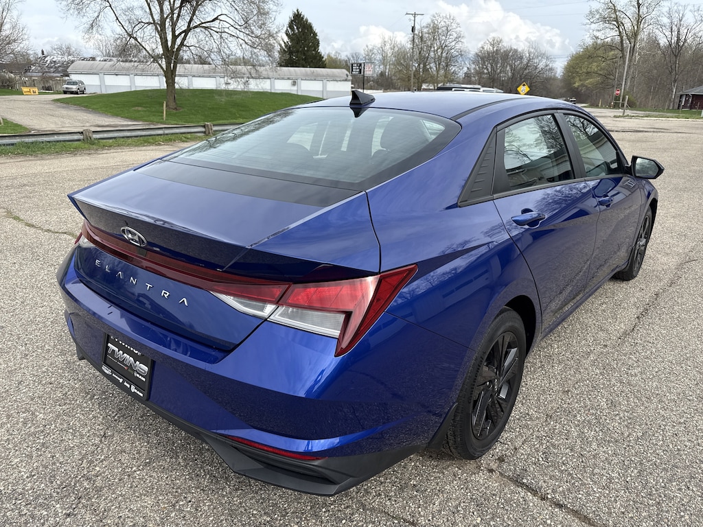 Used 2022 Hyundai Elantra SEL SEL IVT