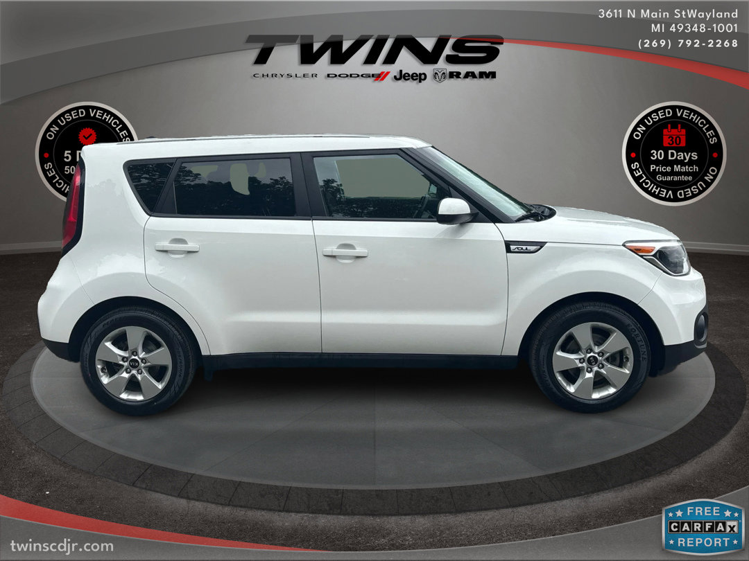 Used 2018 Kia Soul Base with VIN KNDJN2A20J7609177 for sale in Wayland, MI