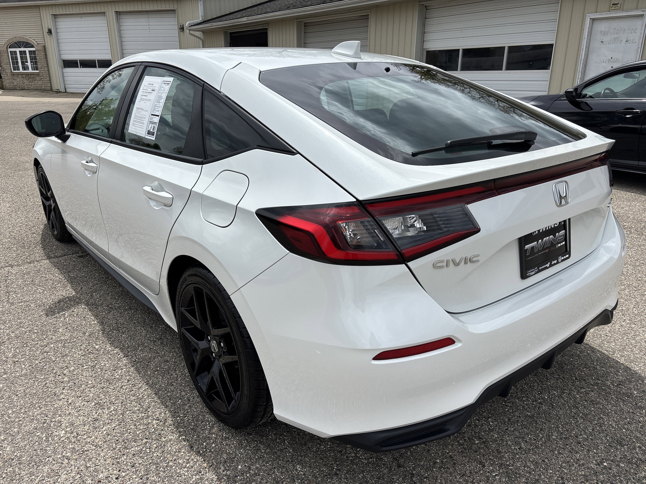 2022 Honda Civic Hatchback Sport - Photo 7