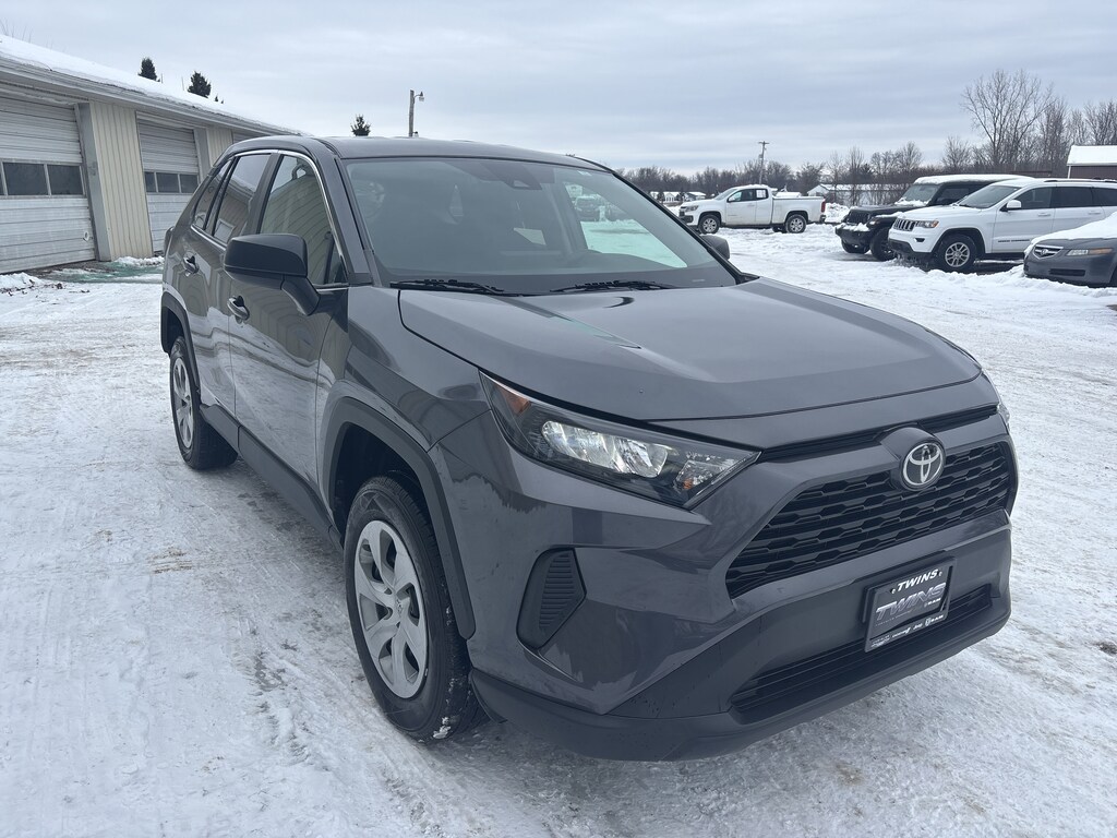 Used 2022 Toyota RAV4 LE LE AWD