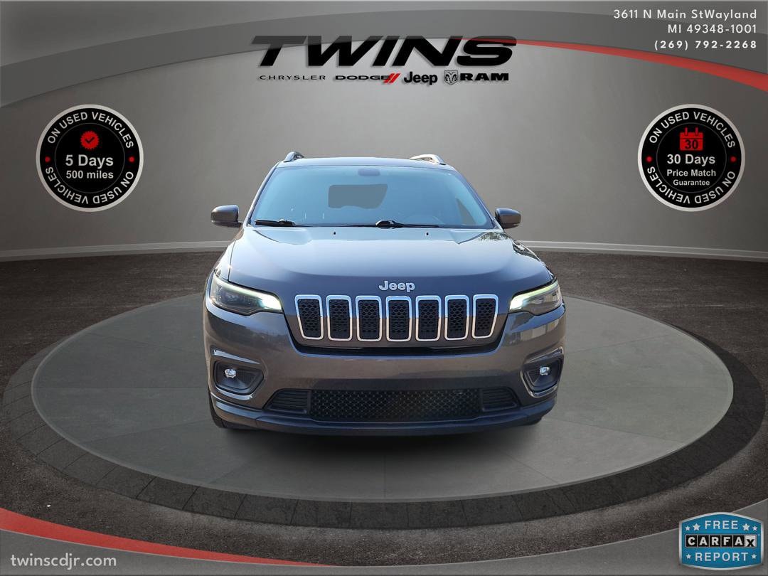 Used 2019 Jeep Cherokee Latitude Plus with VIN 1C4PJLLX3KD243318 for sale in Wayland, MI