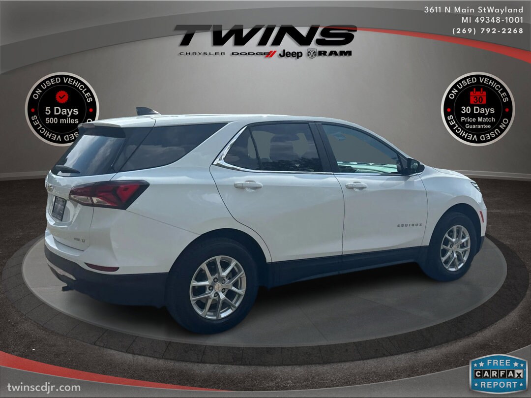 2023 Chevrolet Equinox LT photo 3