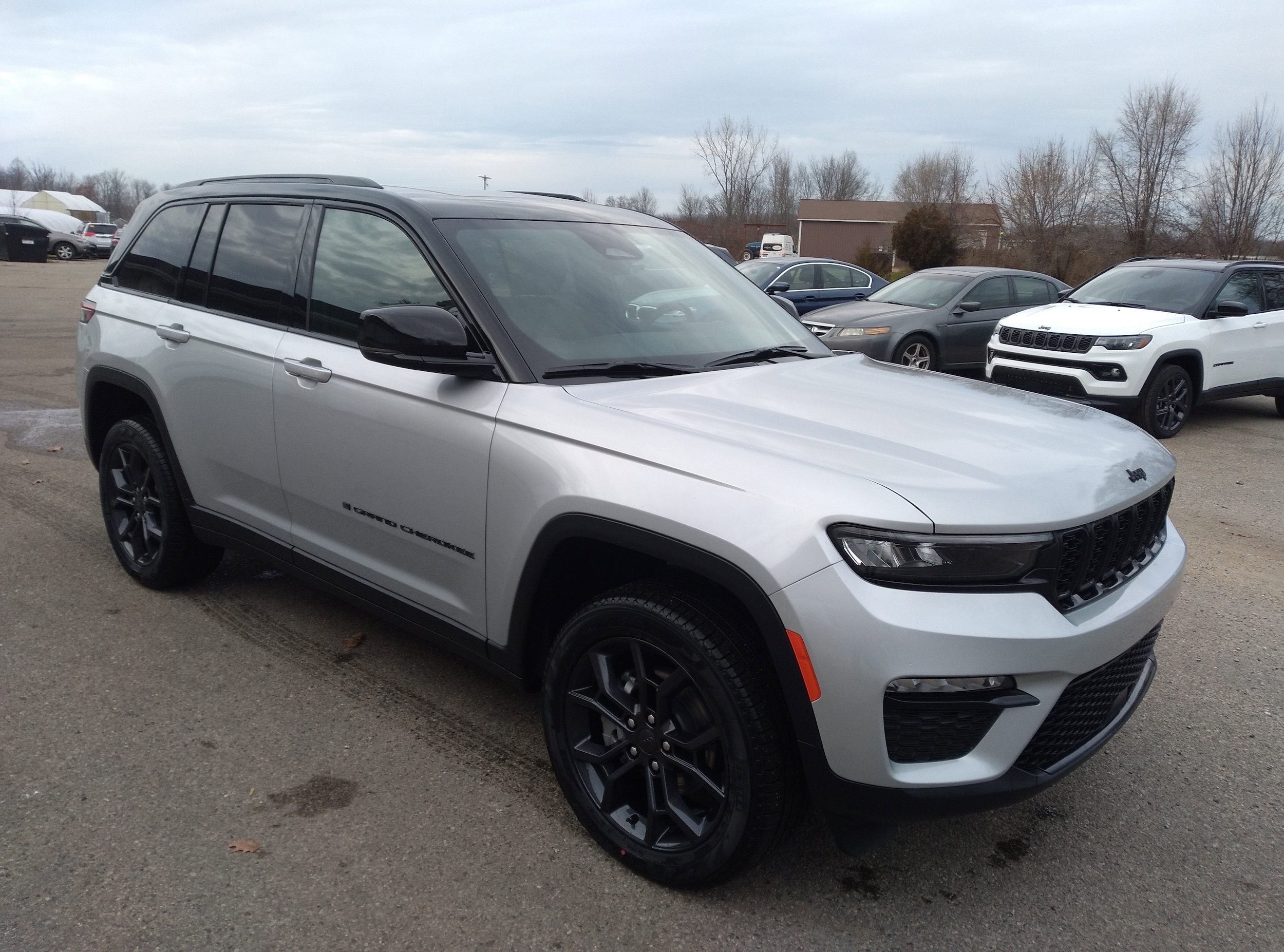 2025 Jeep Grand Cherokee Limited's photo