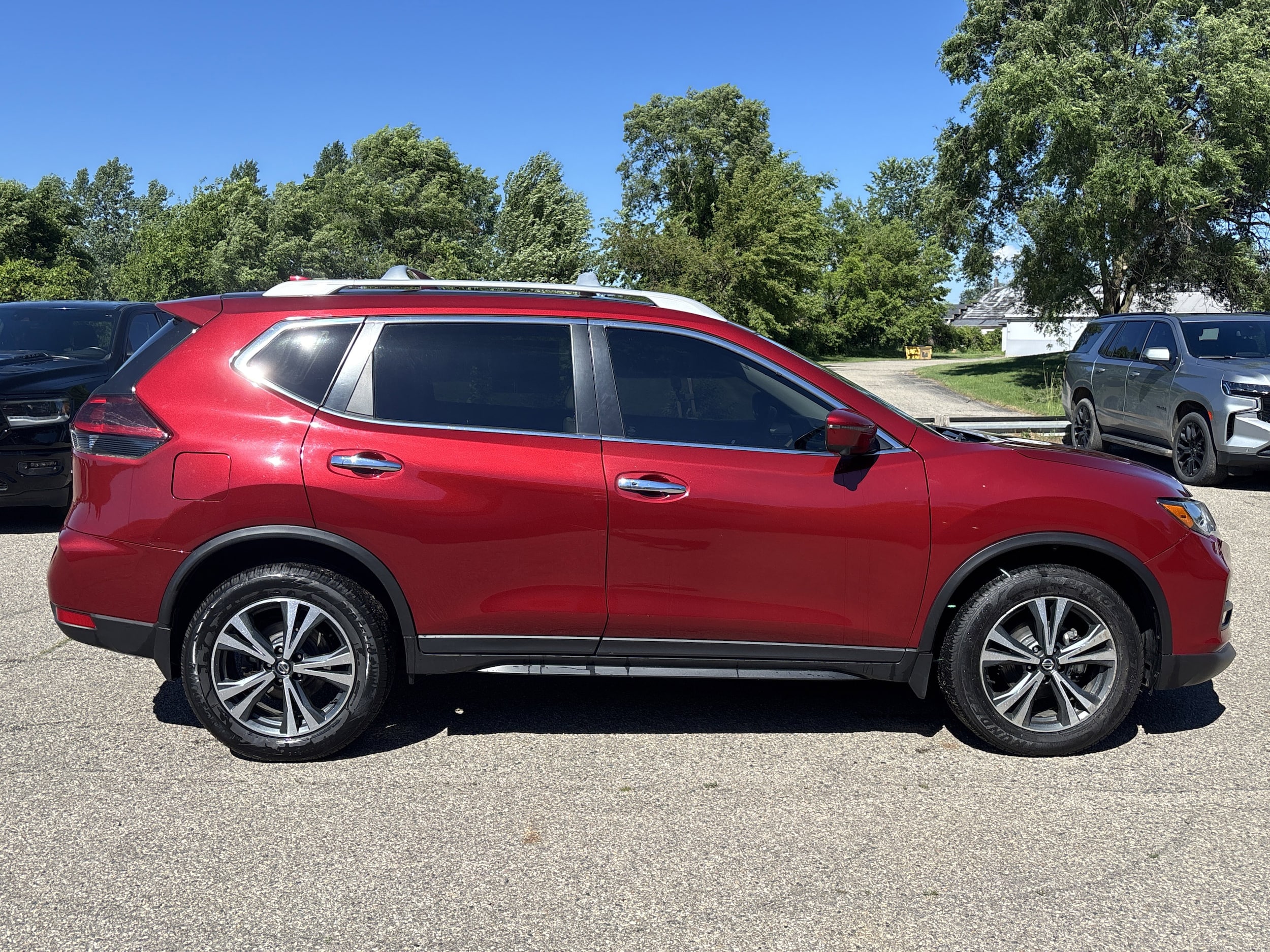 Used 2020 Nissan Rogue SV with VIN 5N1AT2MV2LC798139 for sale in Wayland, MI
