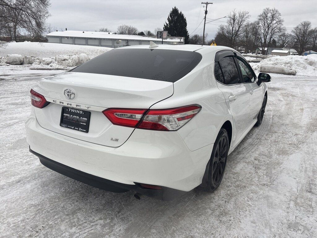 Used 2020 Toyota Camry LE LE Auto