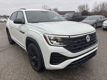2025 Volkswagen Atlas Cross Sport 2.0T SEL R-Line Black 2.0T SEL R-Line Black 4MOTION
