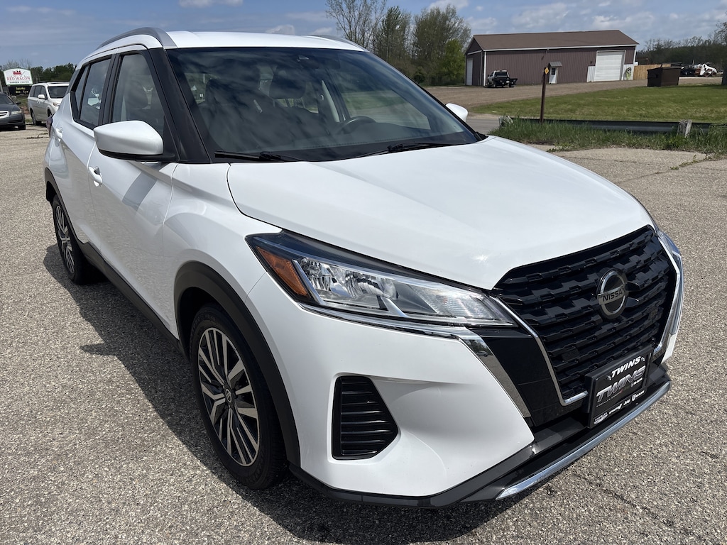 Used 2021 Nissan Kicks SV SV FWD