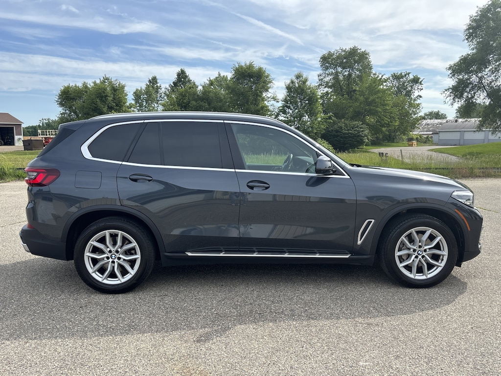 Used 2022 BMW X5 xDrive40i xDrive40i Sports Activity Vehicle