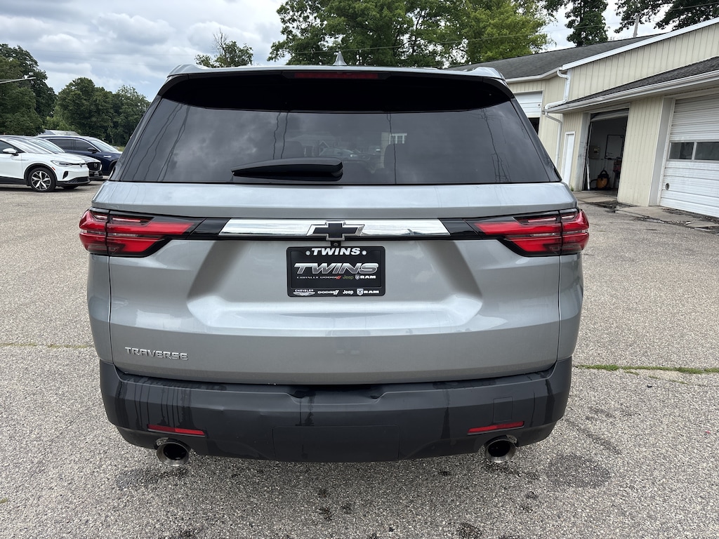 Used 2023 Chevrolet Traverse LS FWD LS w/1LS