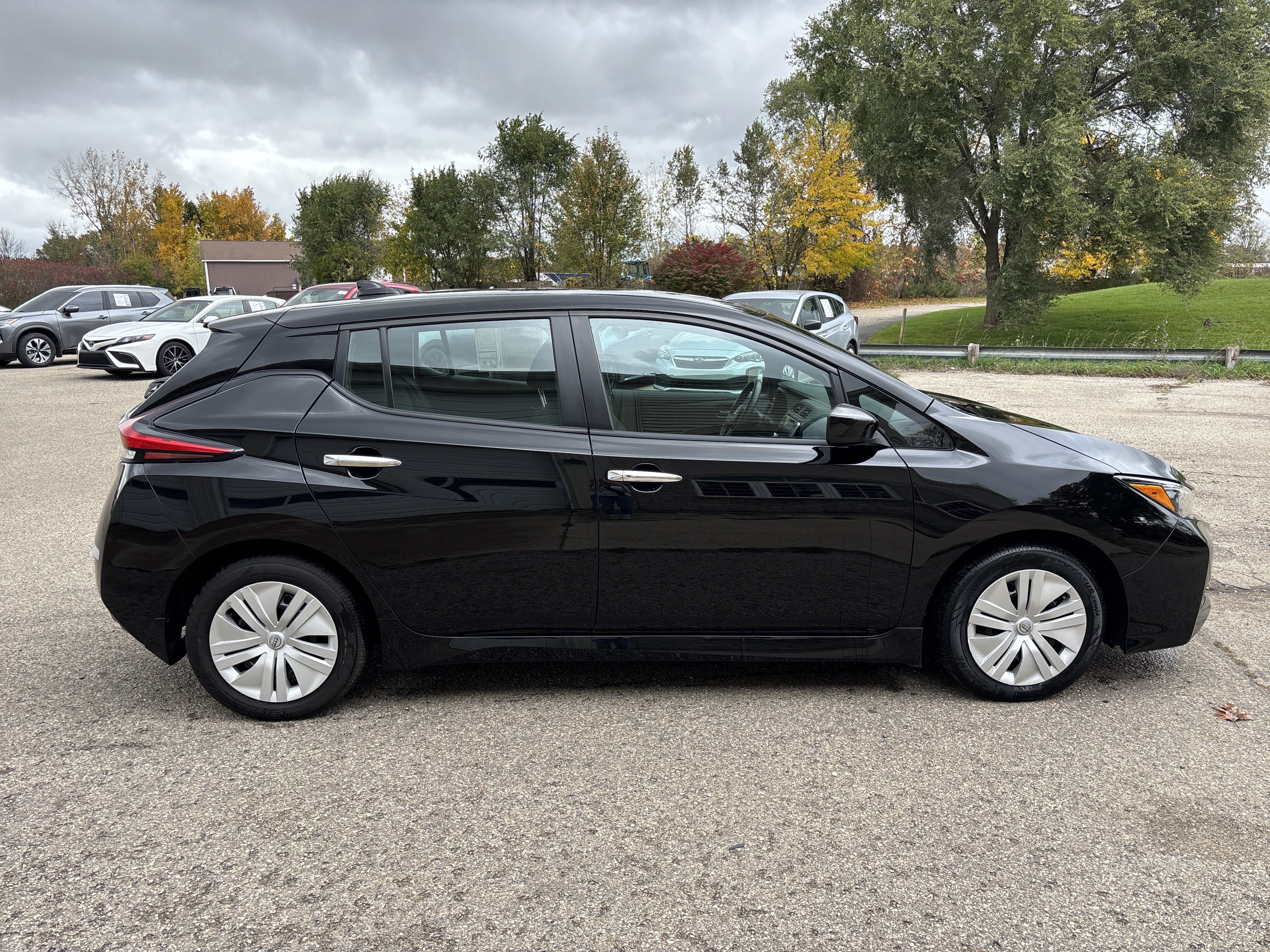 Used 2025 Nissan Leaf S with VIN 1N4AZ1BV1SC562859 for sale in Wayland, MI