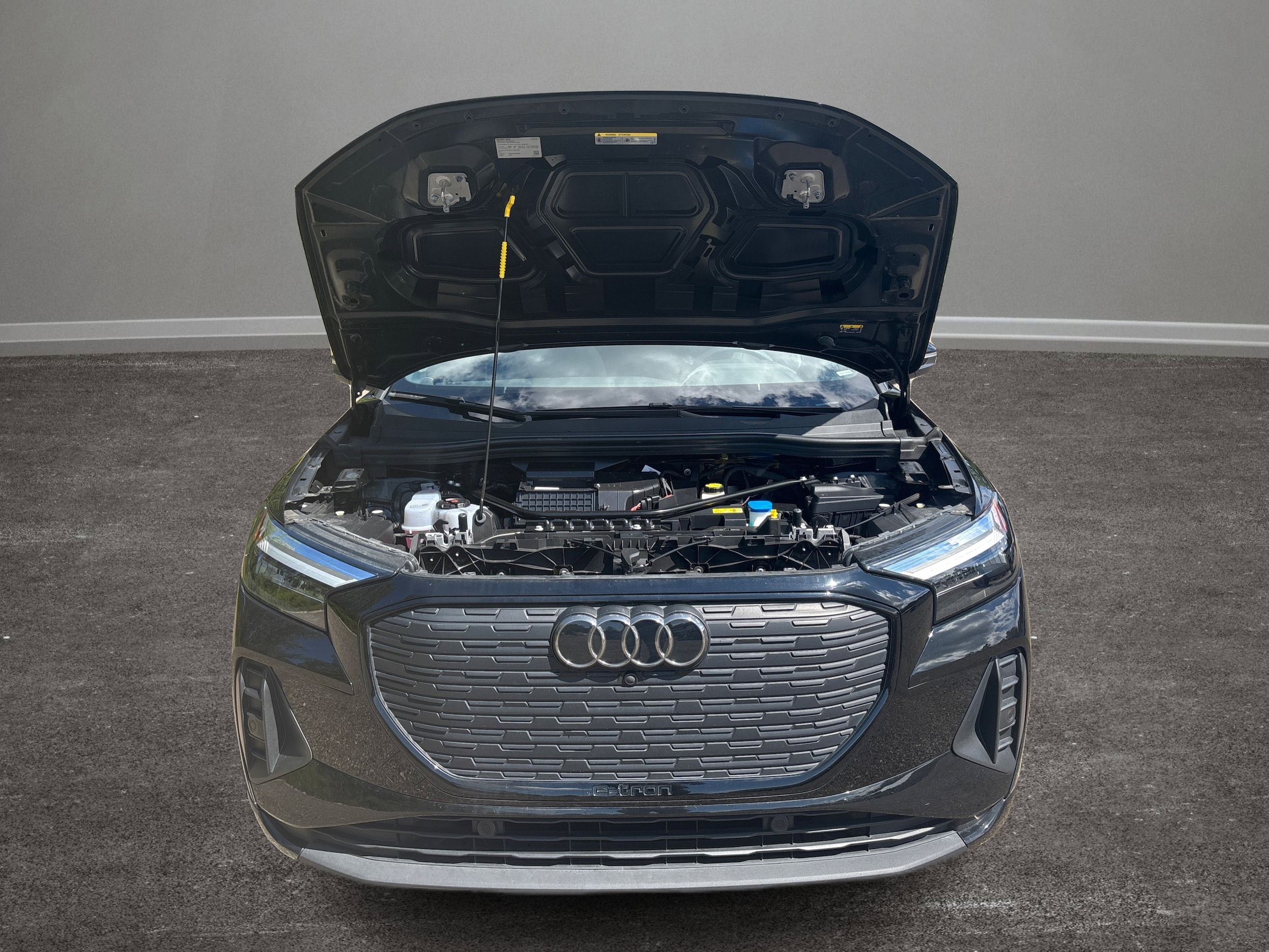 2025 Audi Q4 e-tron Premium Plus - Photo 13