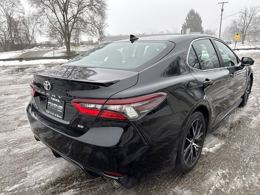 Used 2024 Toyota Camry SE SE Auto
