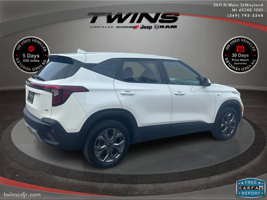 2024 Kia Seltos LX photo 3
