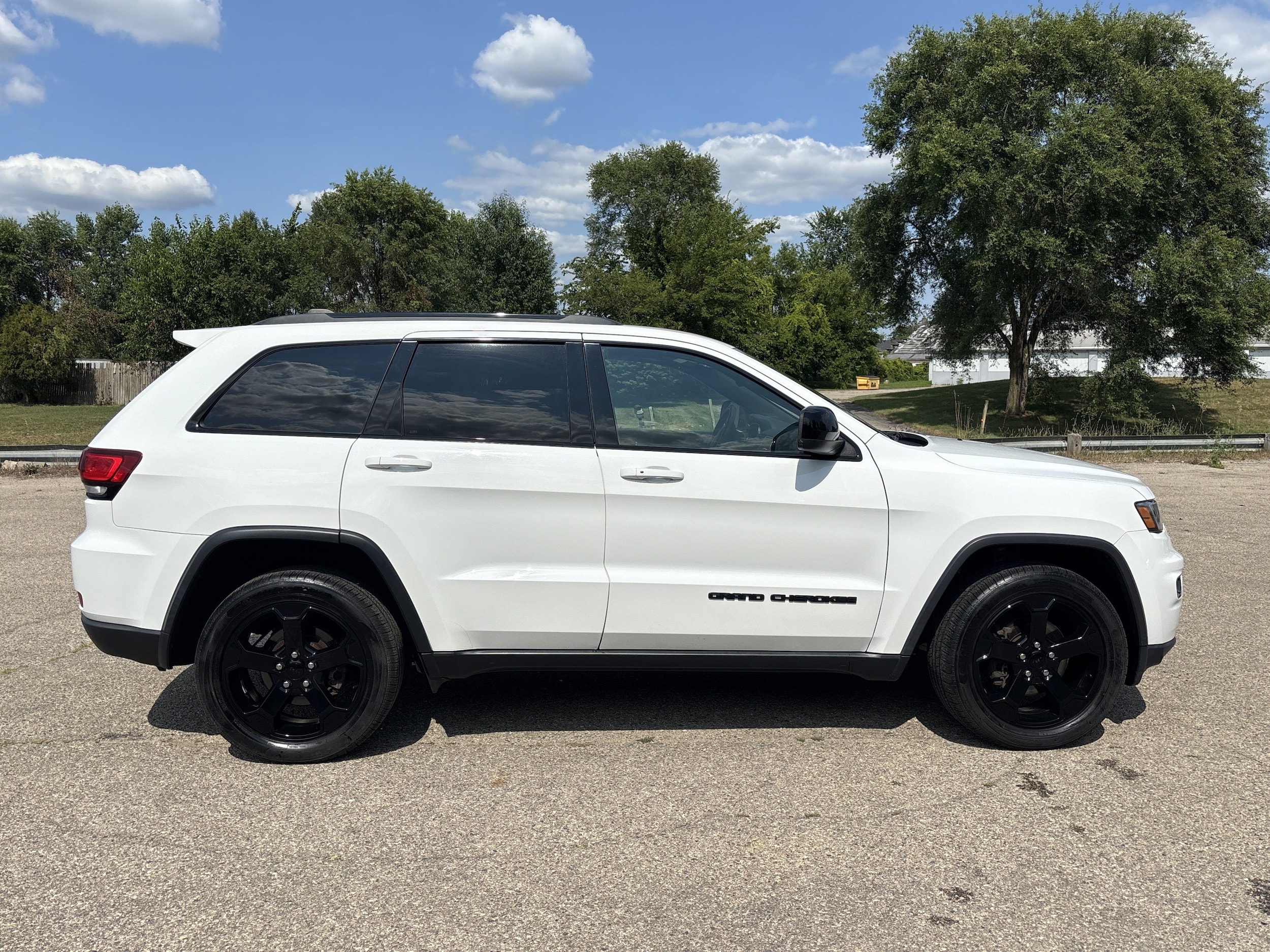 Used 2019 Jeep Grand Cherokee Upland with VIN 1C4RJFAG6KC579984 for sale in Wayland, MI