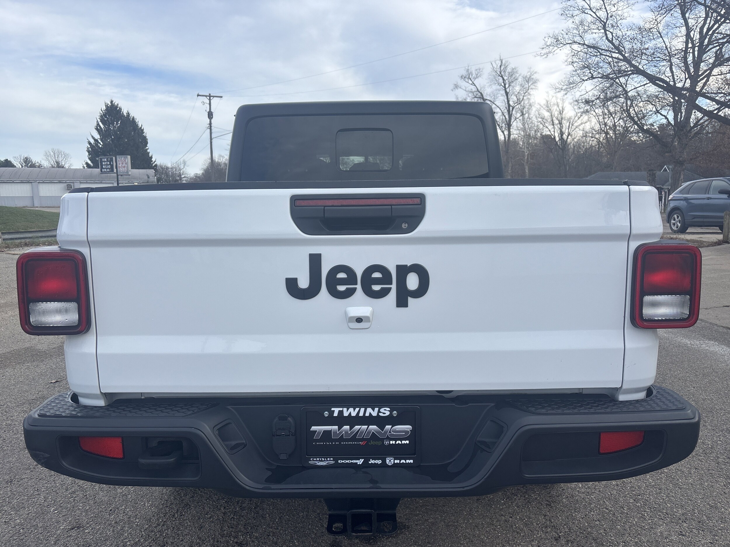 2023 Jeep Gladiator Sport S photo 4