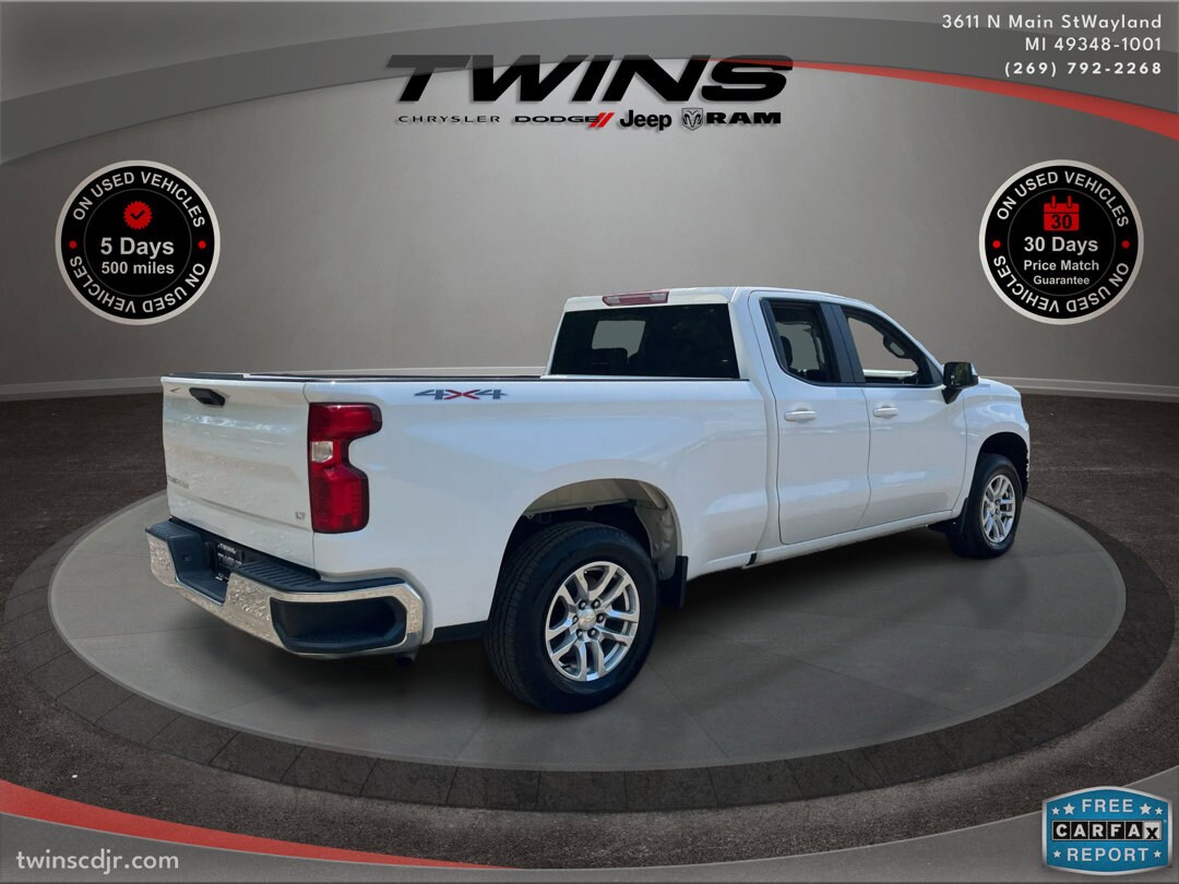 2020 Chevrolet Silverado 1500 LT photo 2