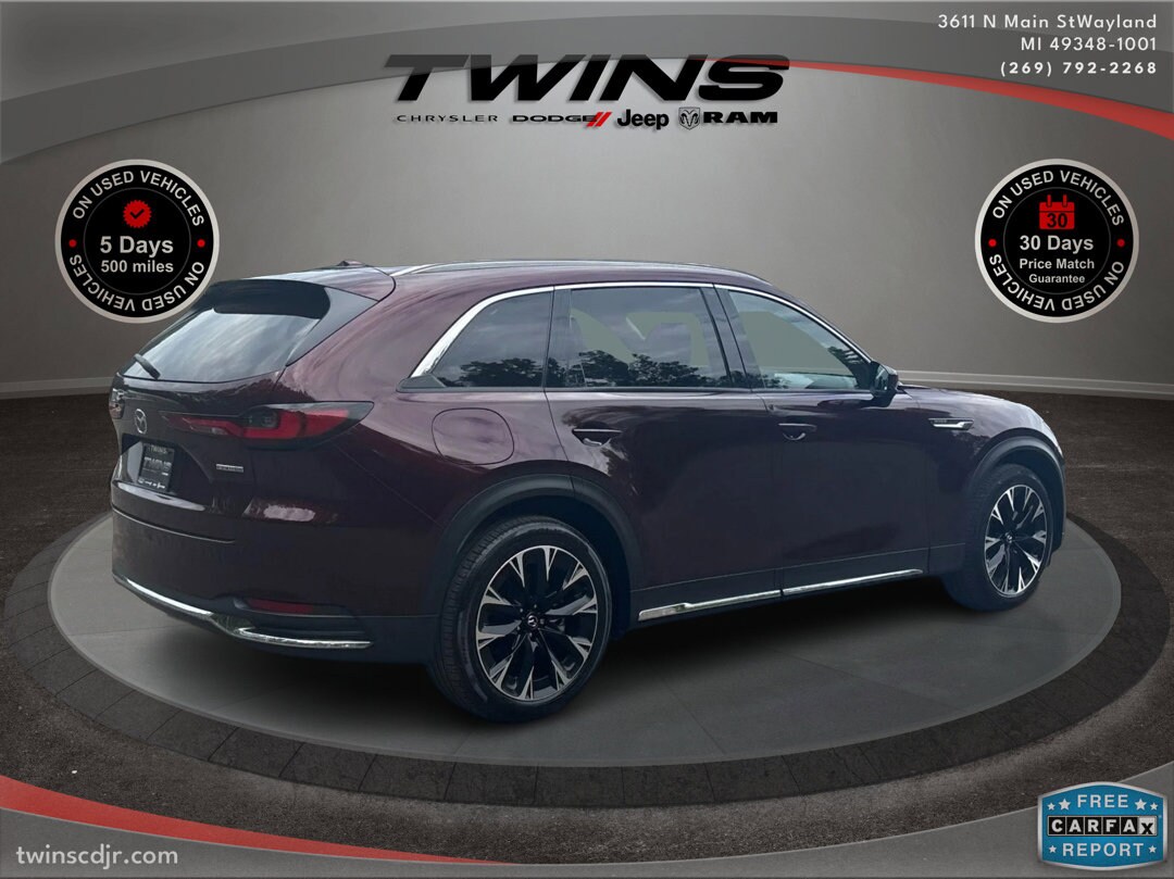 2024 Mazda CX-90 Premium photo 3