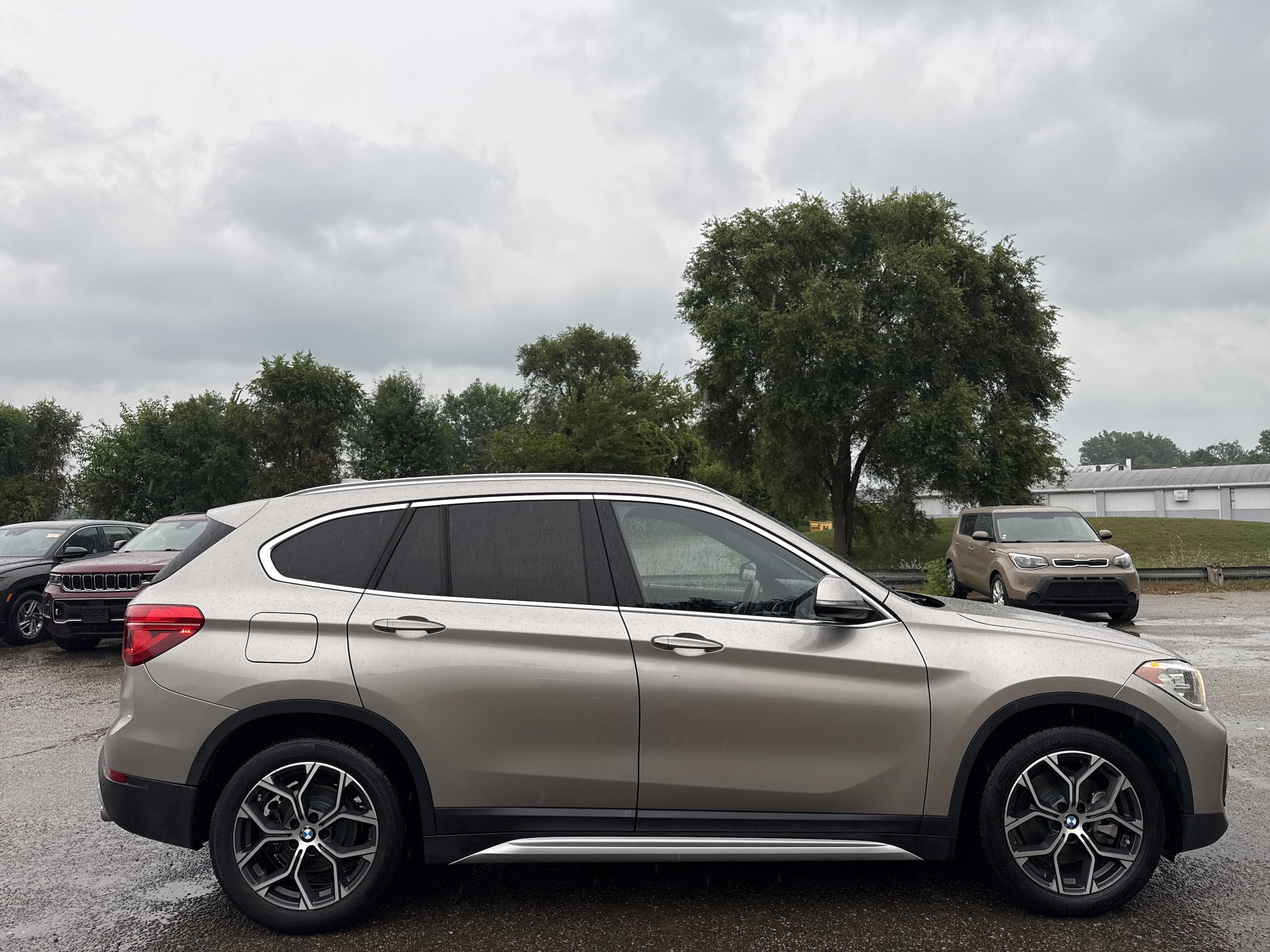 Used 2022 BMW X1 28i with VIN WBXJG7C04N5V10062 for sale in Wayland, MI