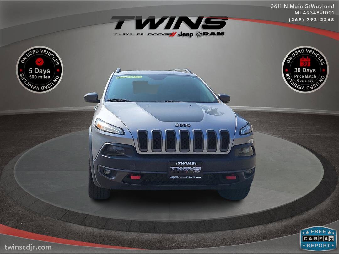 Used 2017 Jeep Cherokee Trailhawk with VIN 1C4PJMBS4HW639122 for sale in Wayland, MI