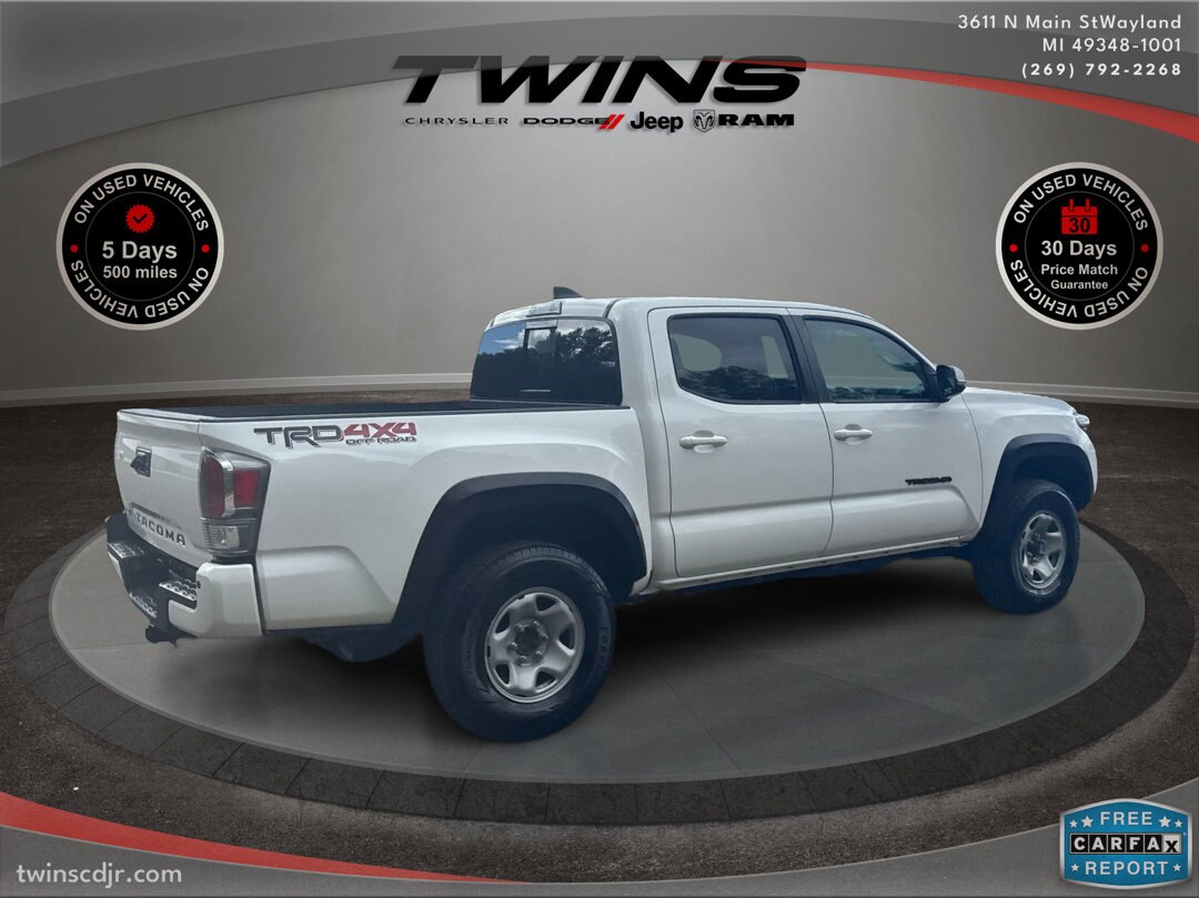2021 Toyota Tacoma TRD Double Cab V6 photo 2