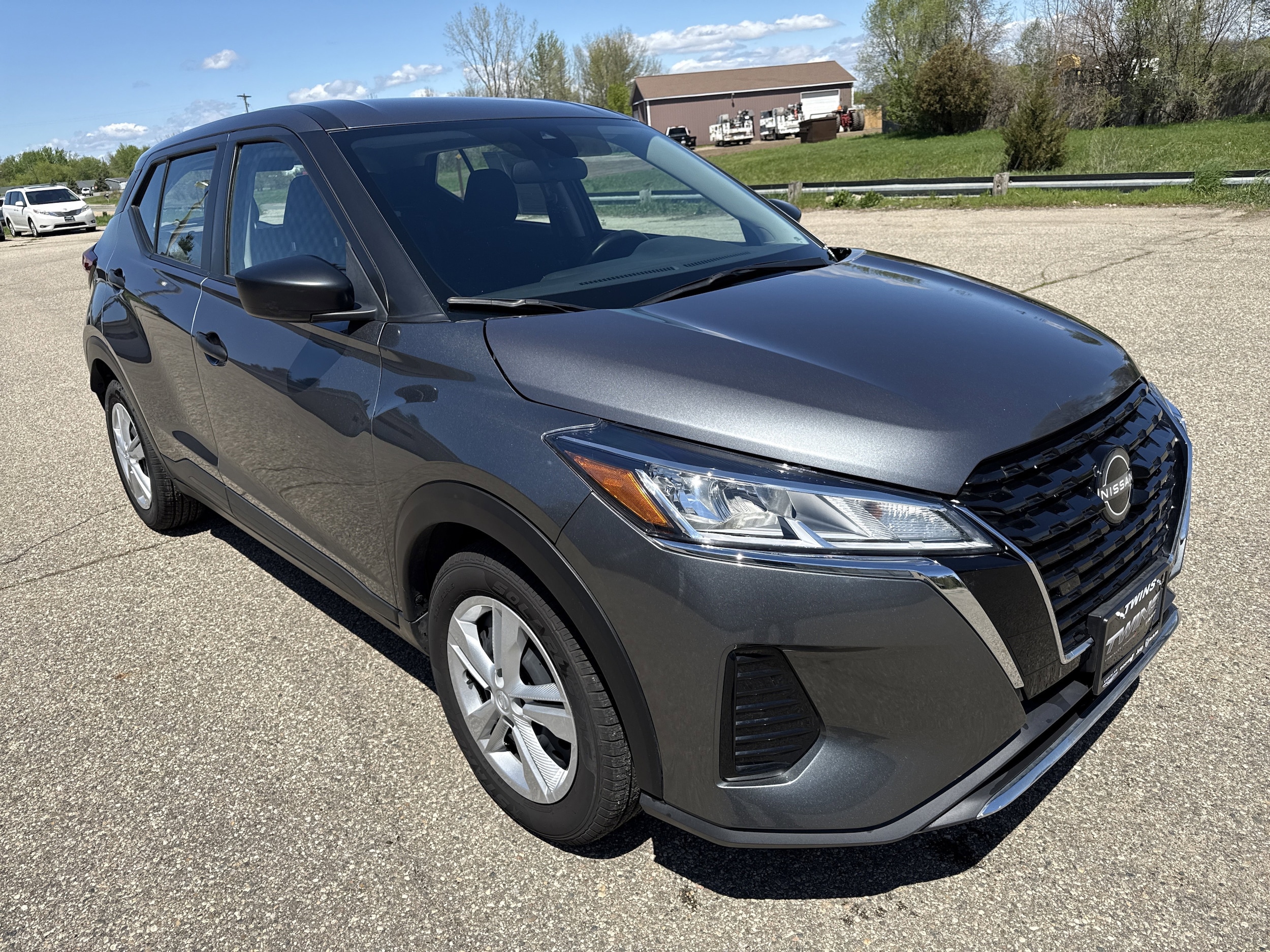 2024 Nissan Kicks S