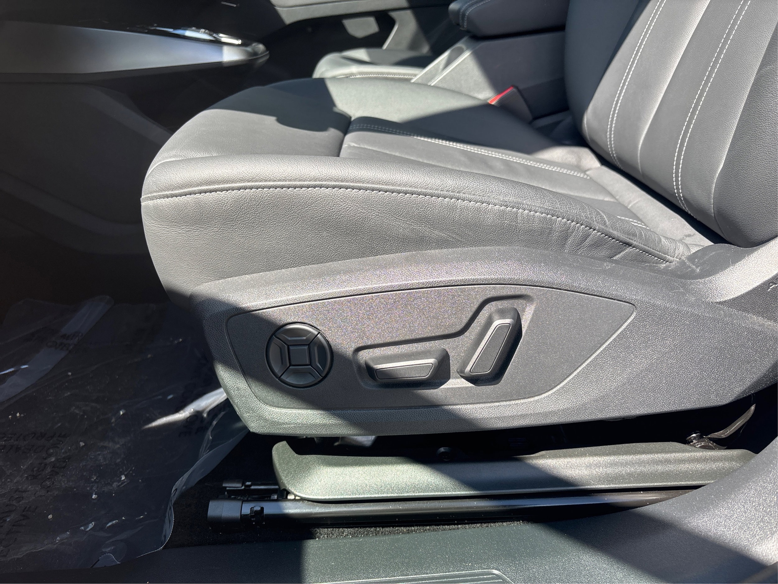 2025 Audi Q4 e-tron Premium Plus - Photo 23