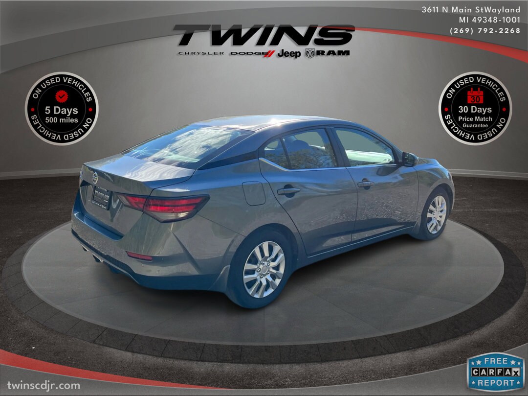 2022 Nissan Sentra S photo 2
