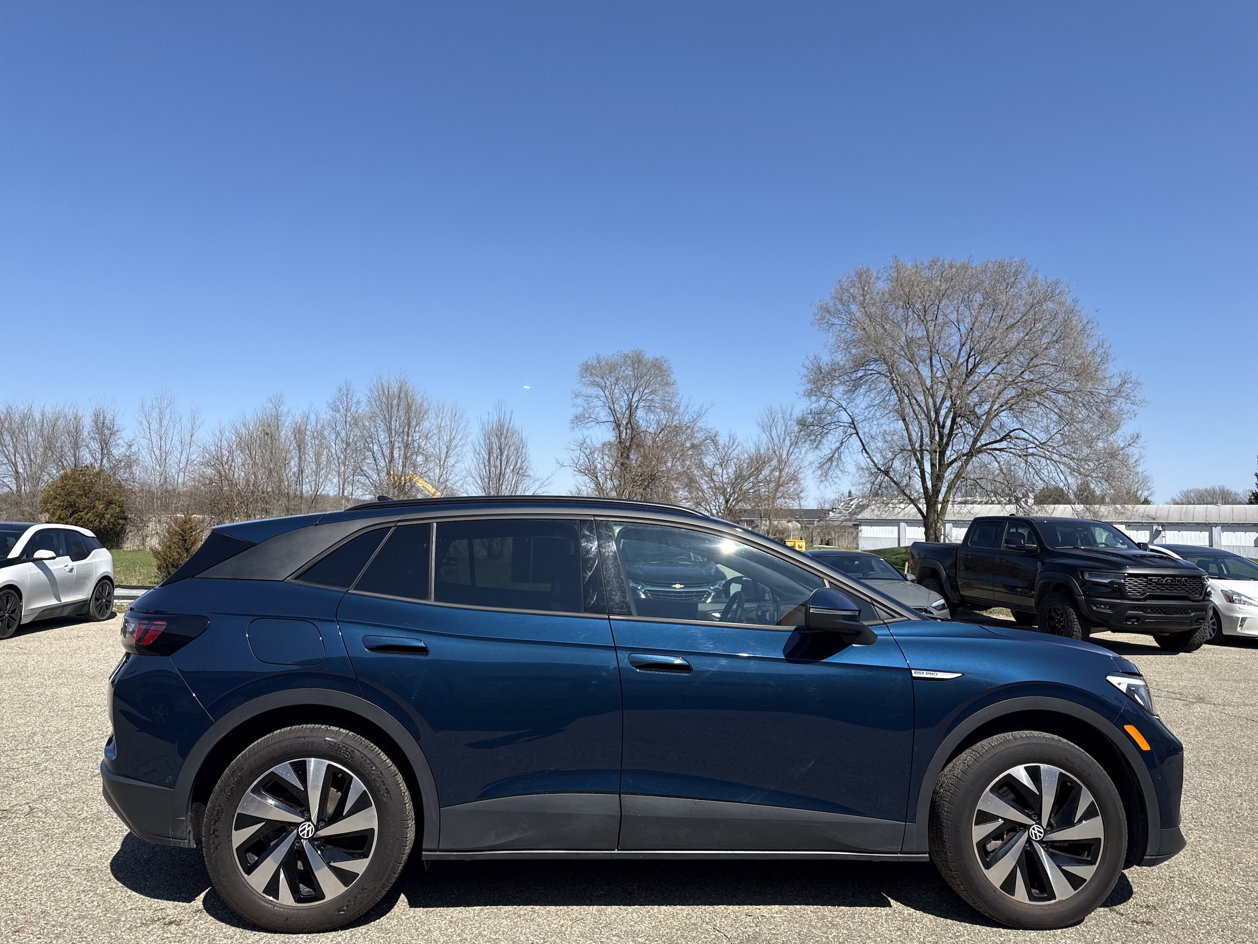 Used 2023 Volkswagen ID.4 PRO with VIN 1V2DNPE88PC013600 for sale in Wayland, MI