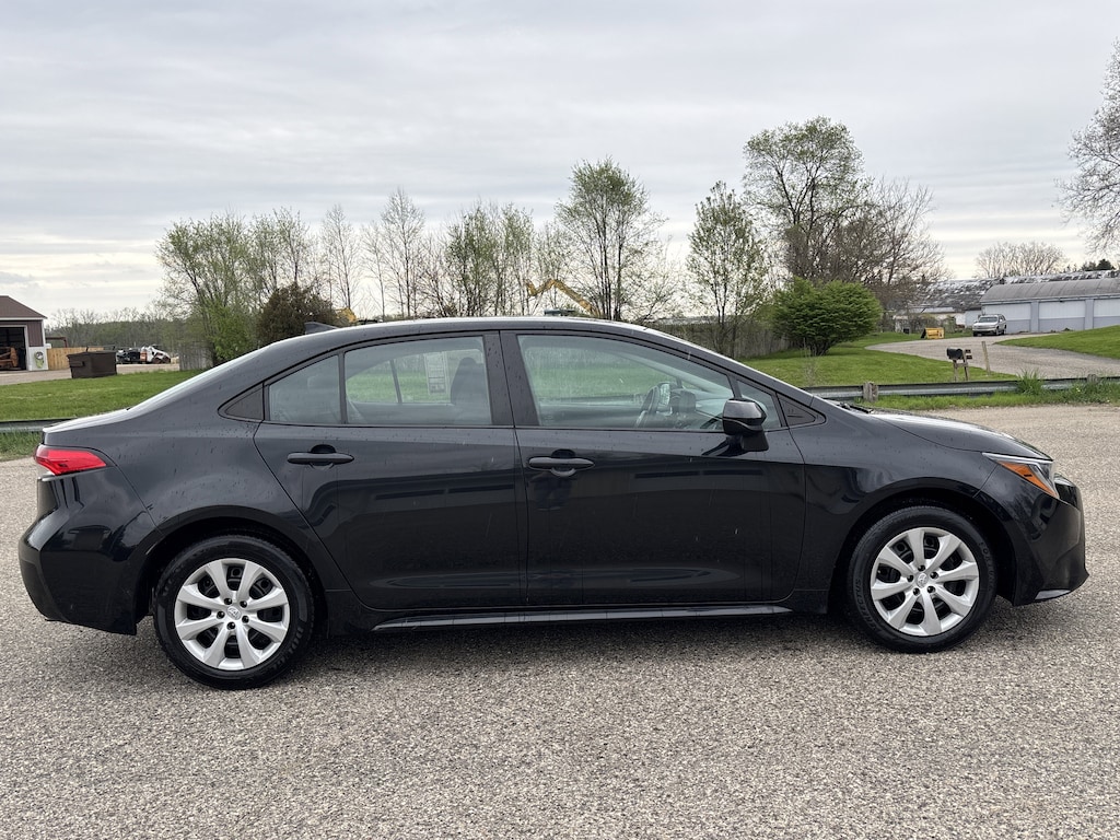 Used 2022 Toyota Corolla LE LE CVT